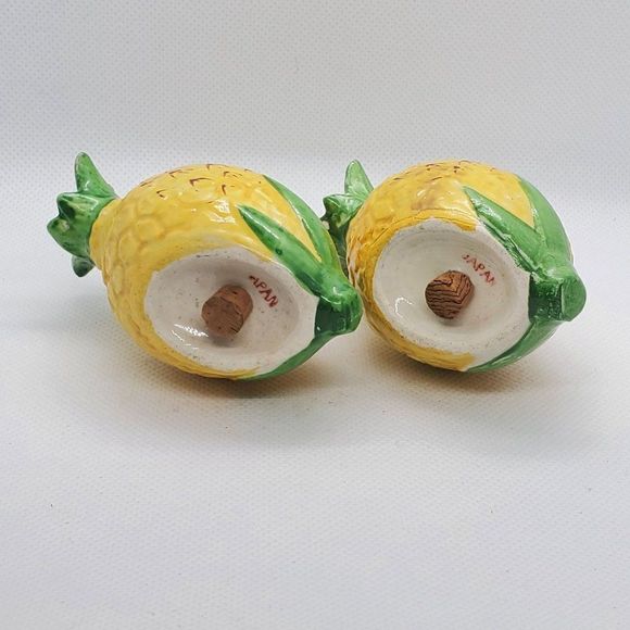 Vintage Salt & Pepper Shakers Pineapple Ceramic Japan - Picture 3 of 8